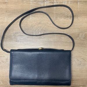 Navy blue coach crossbody bag